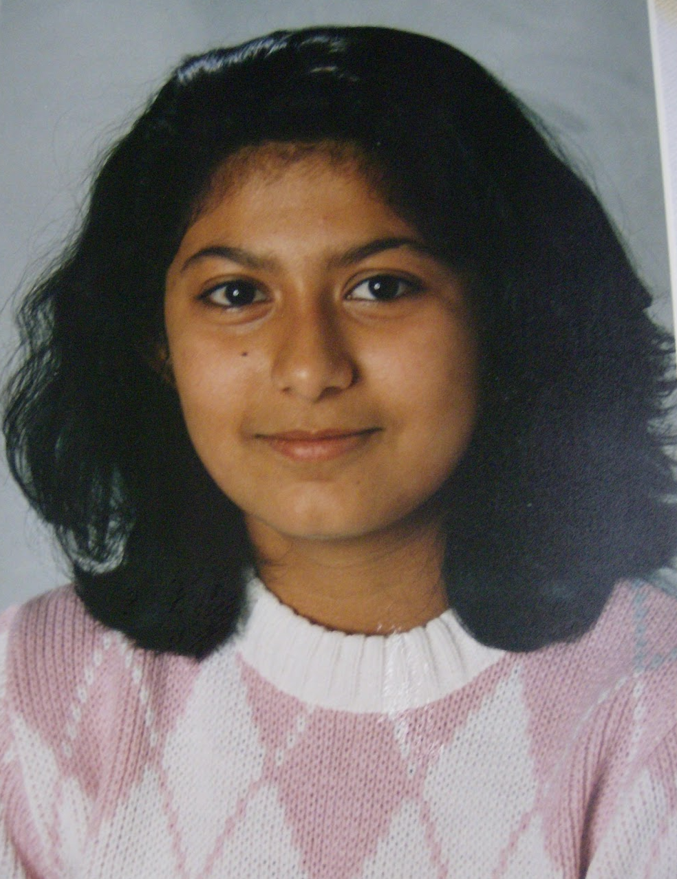 Foto på Zayera 1987, 13 år gammal.