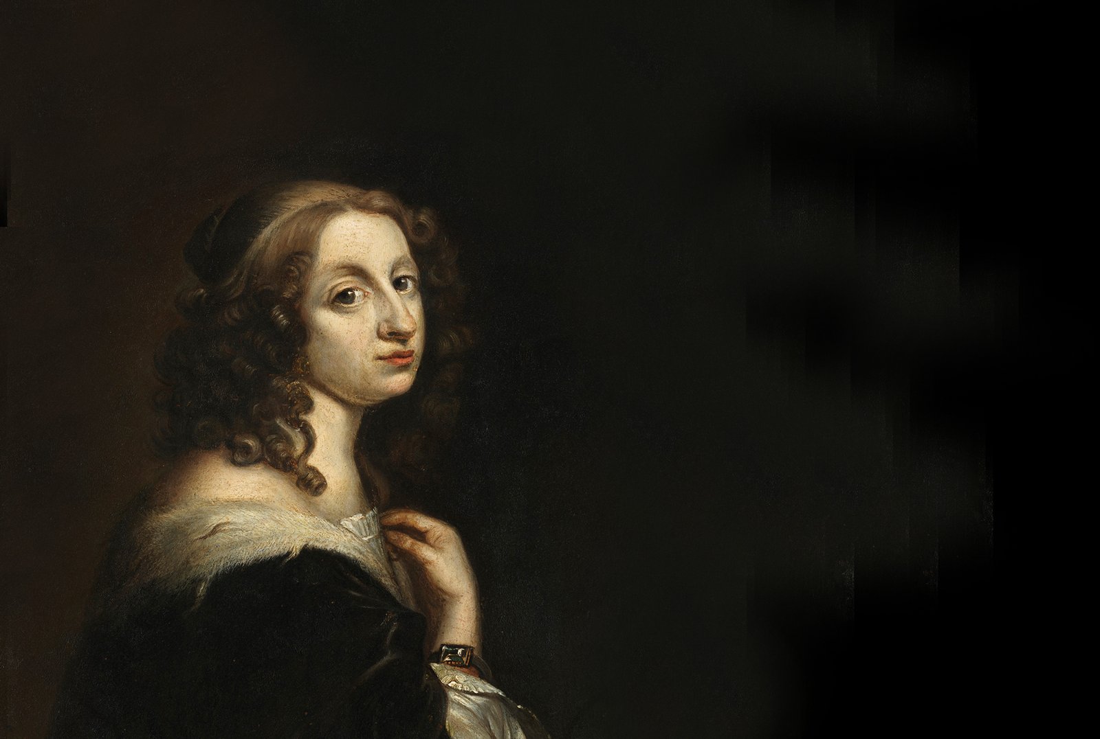 Portrait of Queen Kristina with long brown curls and pale skin. She looks over her shoulder at the viewer and holds a fur collar to her chest with one hand.