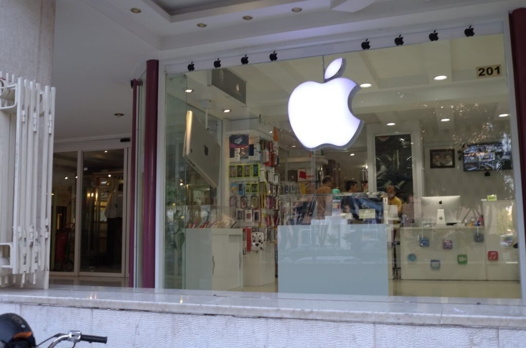 Shop window with an apple logo in Isfahan