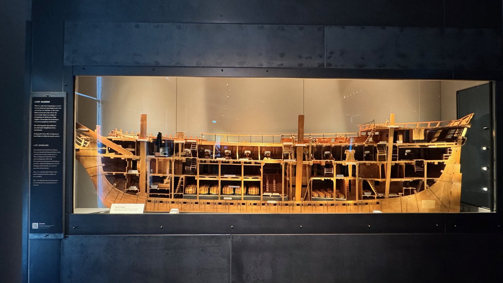 A large ship model cut open to show the decks inside at Sjöhistoriska museet.