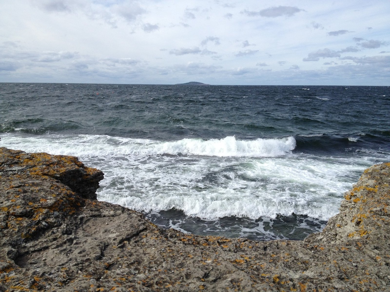 Waves on the rocky coast of Öland