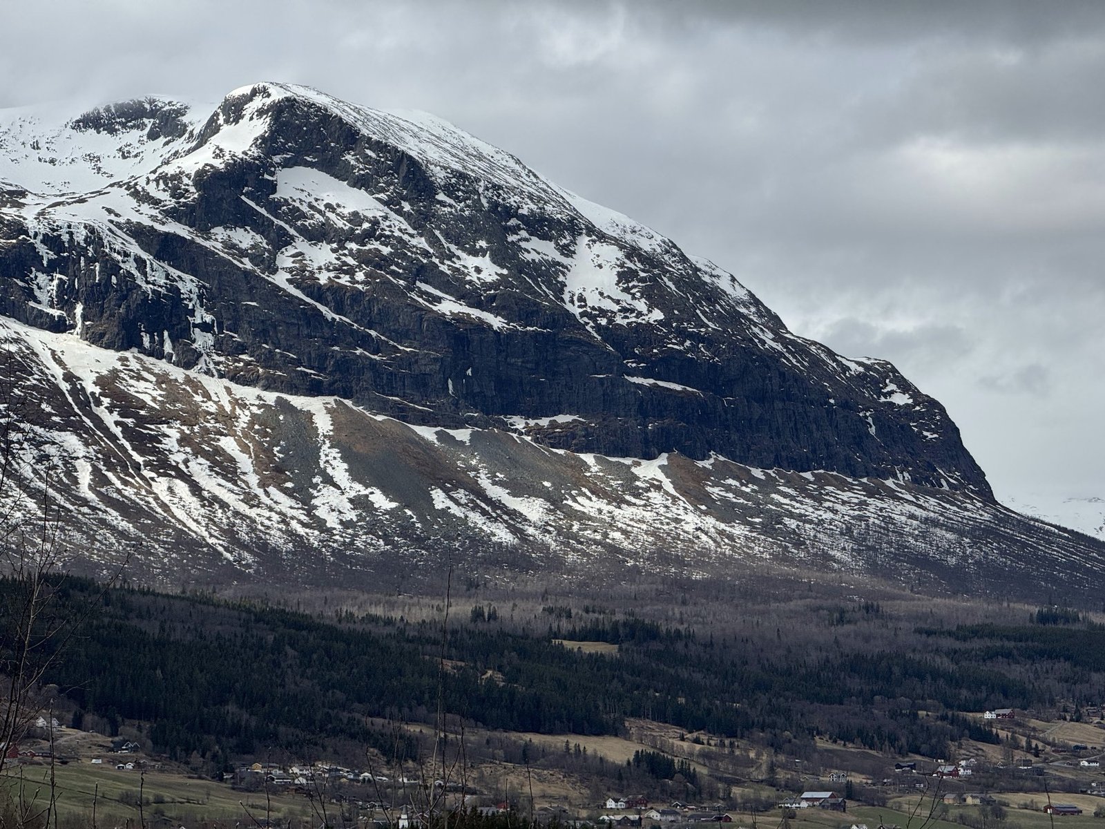 Snow-capped mountain along the E16 at Filefjell